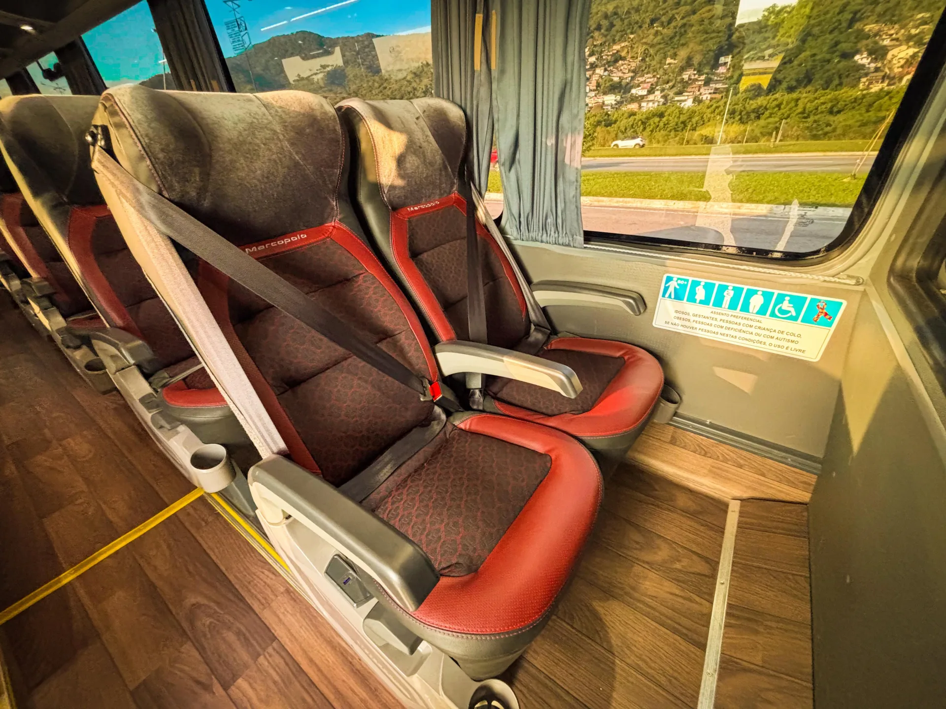 Marcopolo Senior 32 - Poltronas